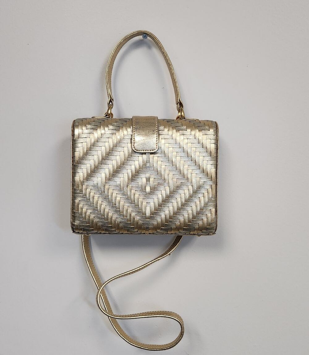 Gold Coast Gold/Metalic Woven Leather Design
